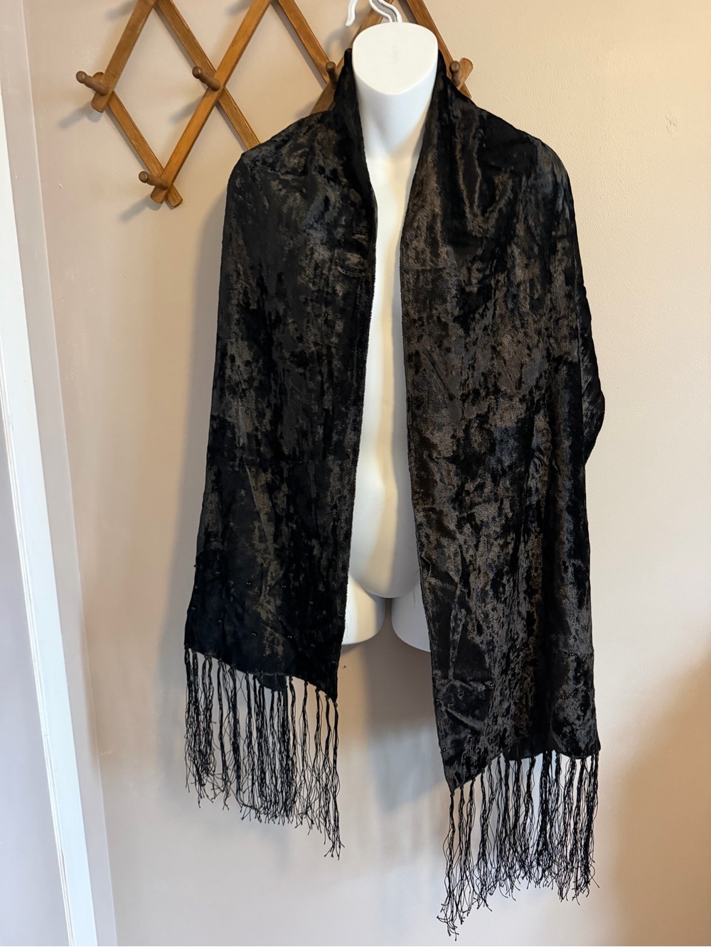 A. BROD Vintage 90s Crushed Velvet Fringe Evening Wrap Scarf Black